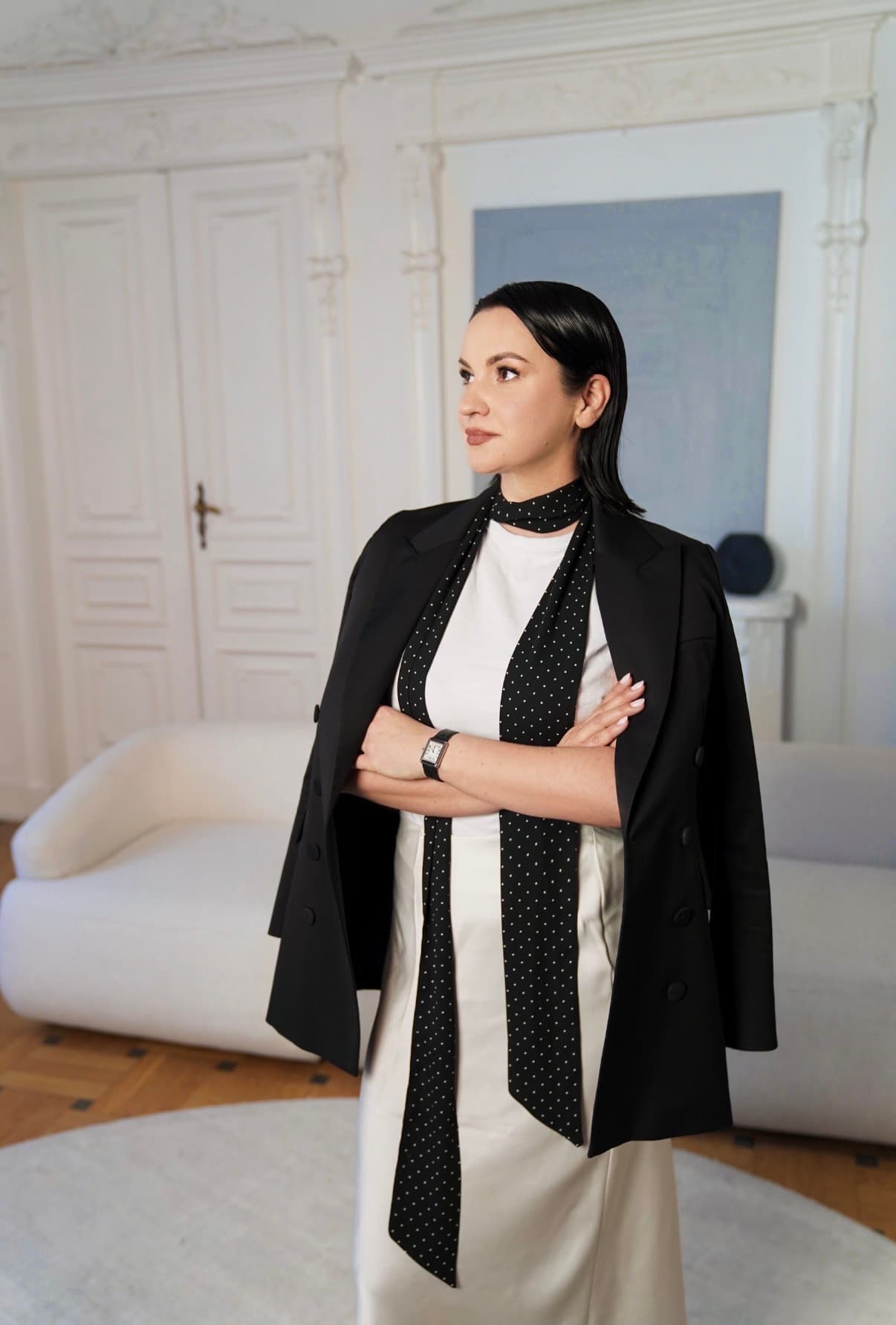 Estate Kate — portret we wnętrzu apartamentu premium